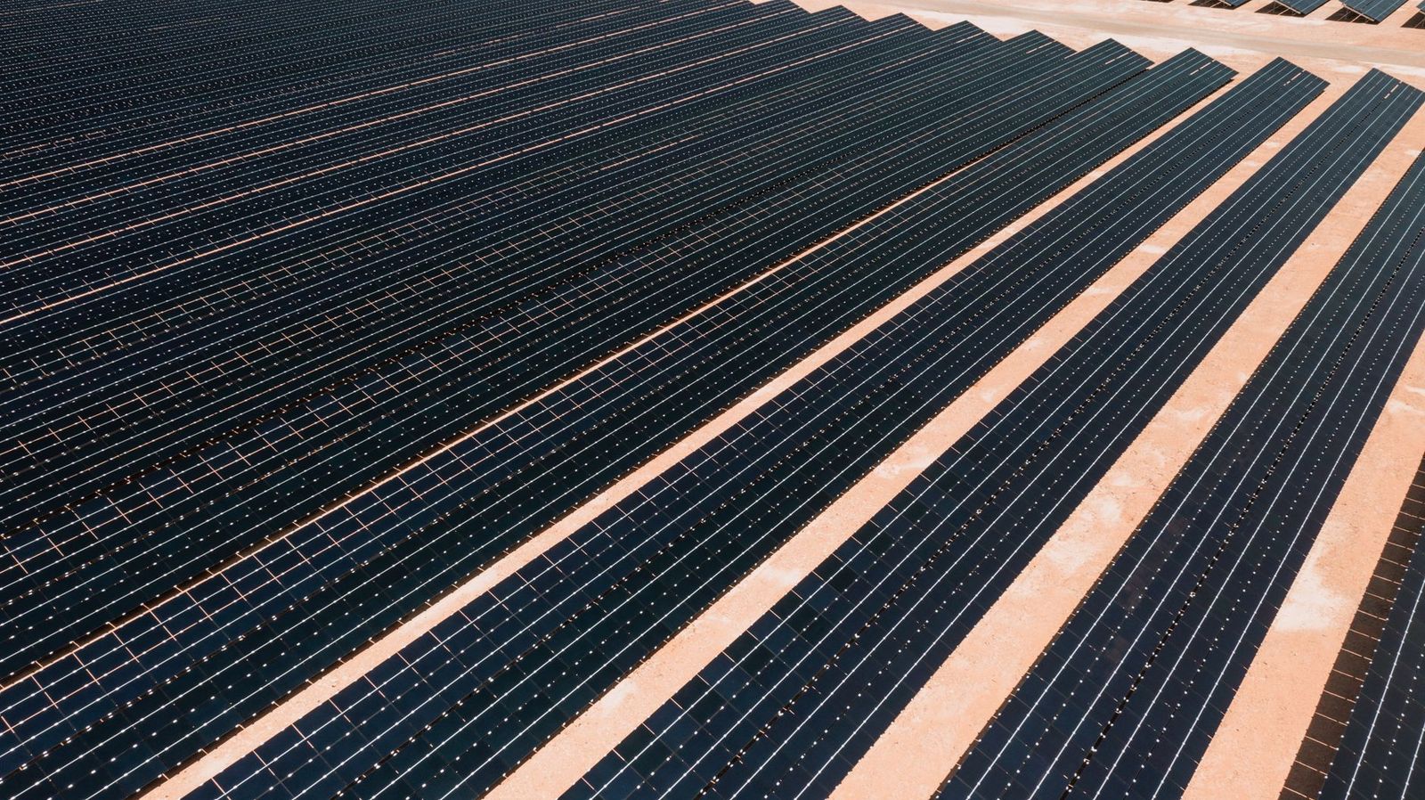 Rows of solar panels in Arizona
