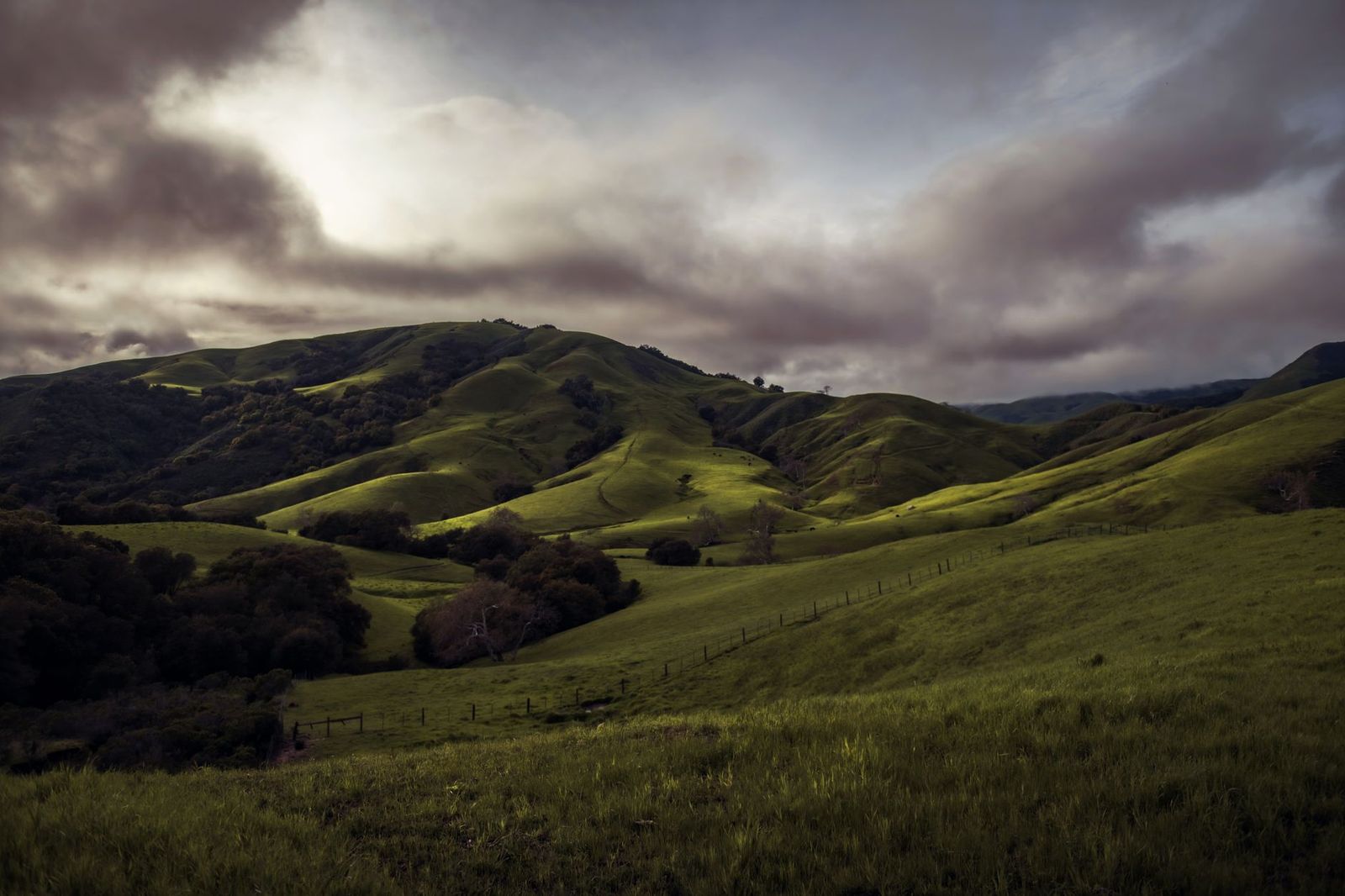 Sierra Nevada foothills landscape in California